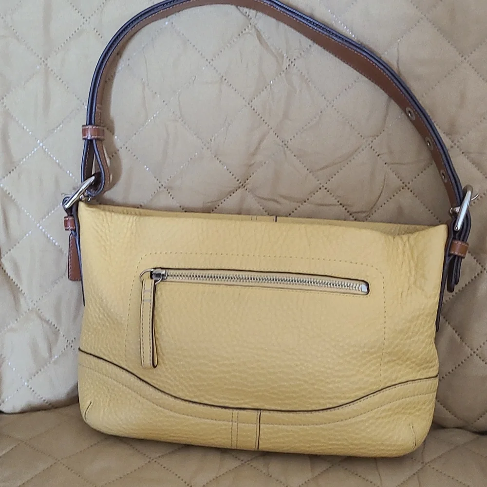 Coach shoulder bag - Picture 3 of 3